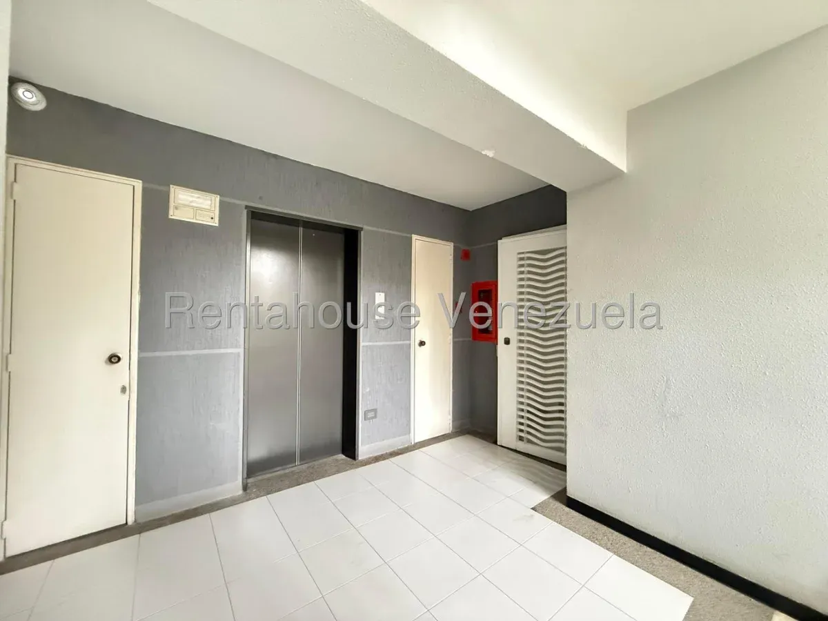 Apartamento en Colinas de Valle Arriba, CR, MLS 26-16583. - 2