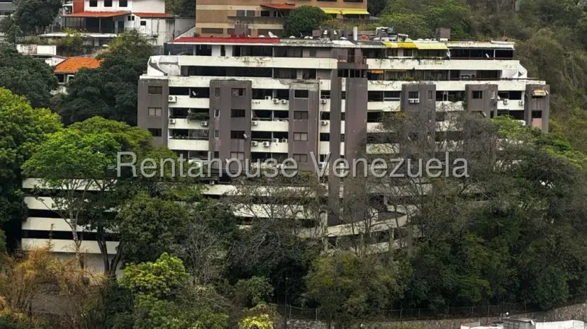 Apartamento en Colinas de Bello Monte, CR, MLS 27-407.