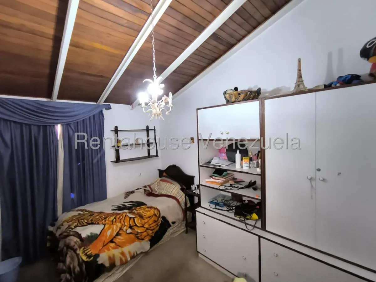 Casa en Colinas de la California, CR, MLS 27-1463. - 13