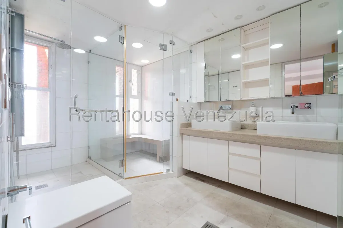 Apartamento en Macaracuay, CR, MLS 27-1545. - 13
