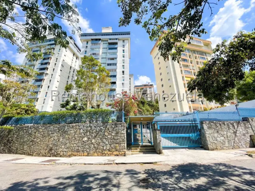 Apartamento en Colinas de Bello Monte, CR, MLS 27-1601.