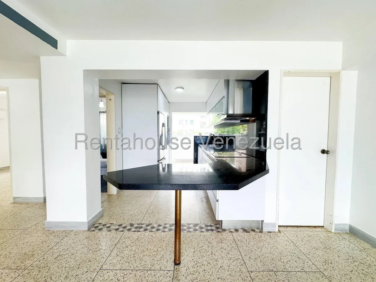 Apartamento en Colinas de Bello Monte, CR, MLS 27-1601. - 5