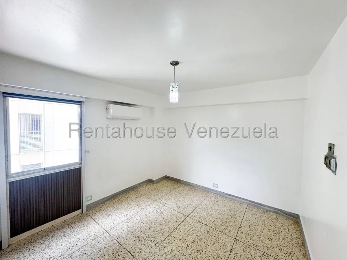 Apartamento en Colinas de Bello Monte, CR, MLS 27-1601. - 17