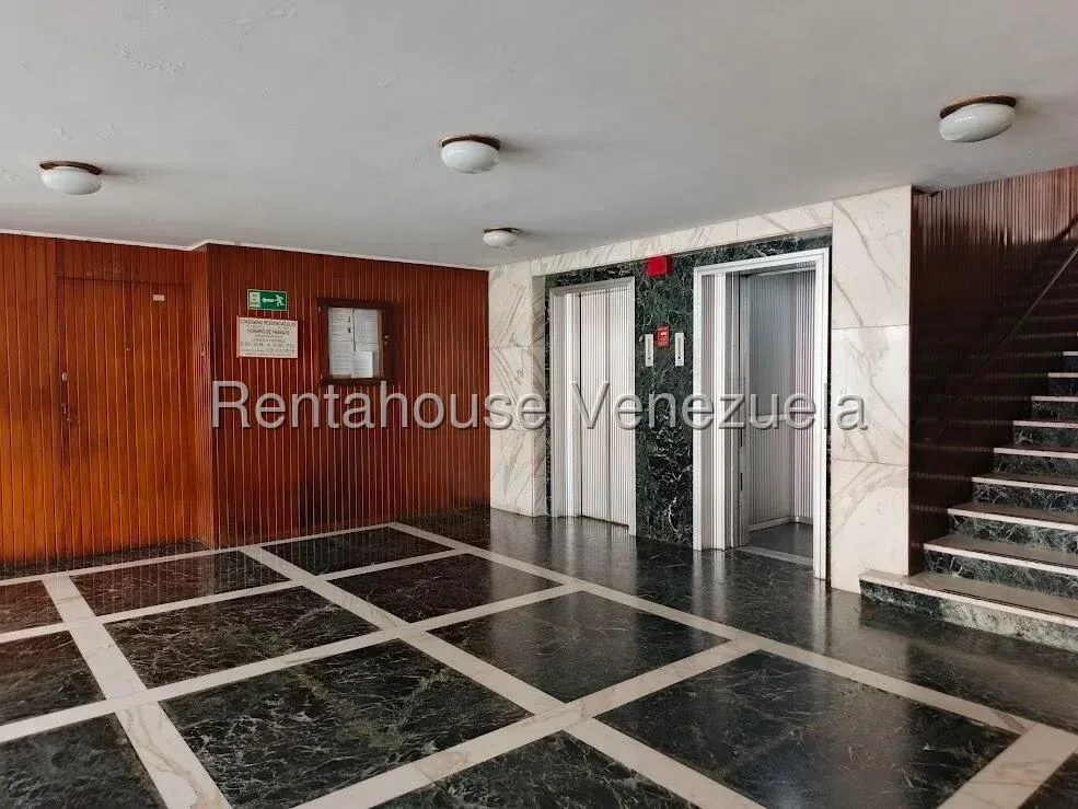 Apartamento en Los Palos Grandes, CR, MLS 27-1783. - 4