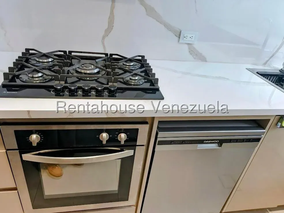 Apartamento en Los Palos Grandes, CR, MLS 27-1783. - 7