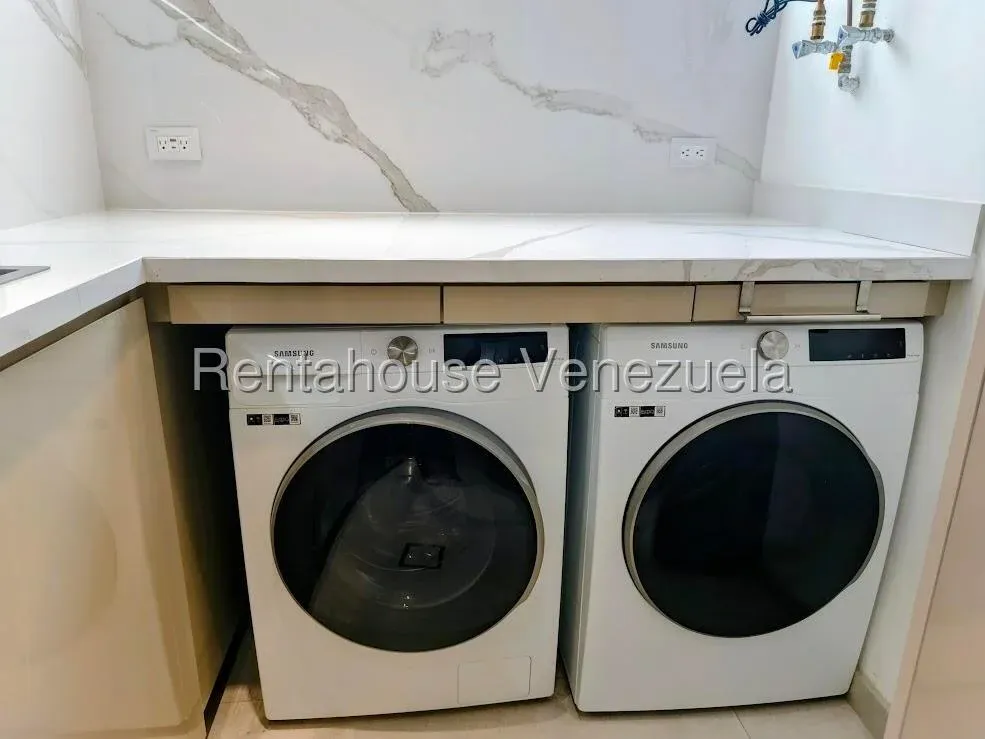 Apartamento en Los Palos Grandes, CR, MLS 27-1783. - 10