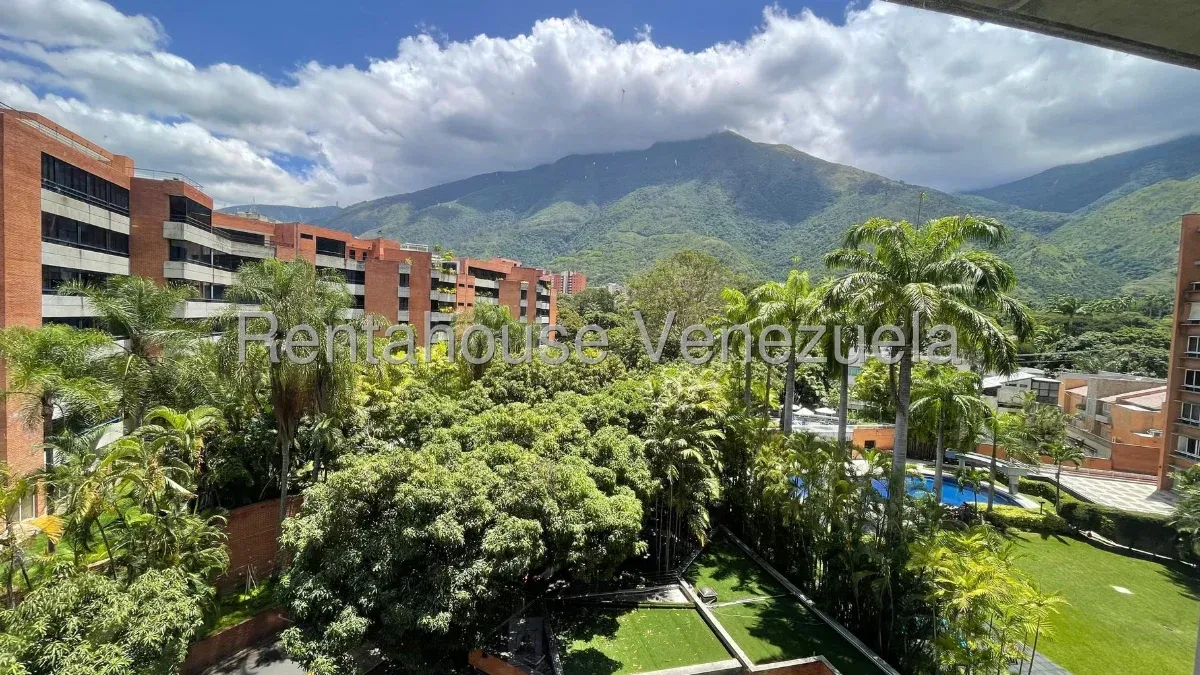 Apartamento en Los Chorros, CR, MLS 27-1786. - 2