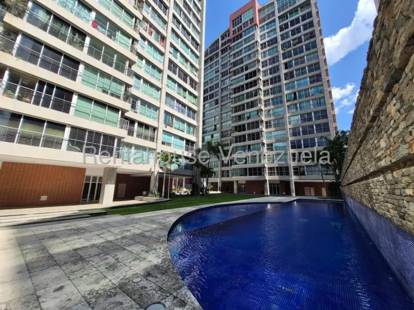 Apartamento en San Bernardino, CR, MLS 27-1795.