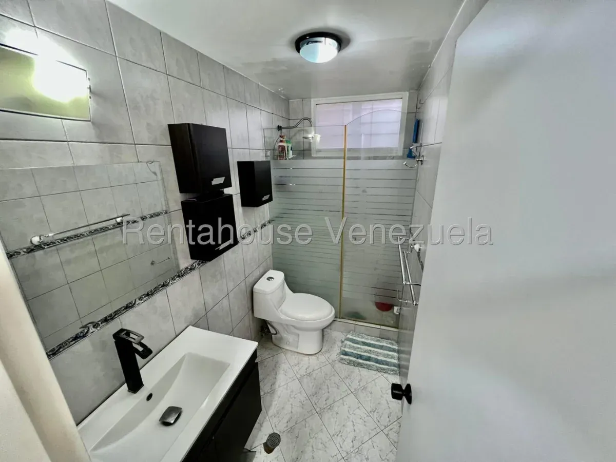 Apartamento en Las Mercedes, CR, MLS 27-2003. - 18