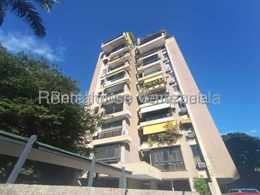 Apartament en la Alta Florida, CR, MLS 27-1895.