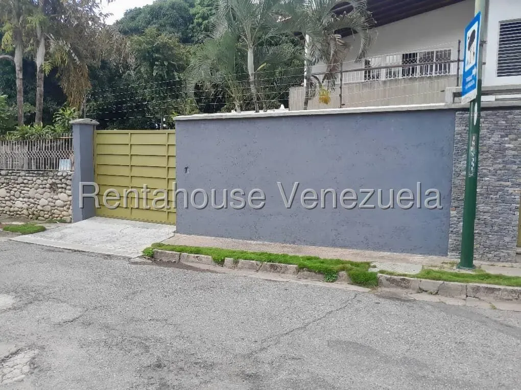 Casa en El Marques, CR, MLS 25-15104.