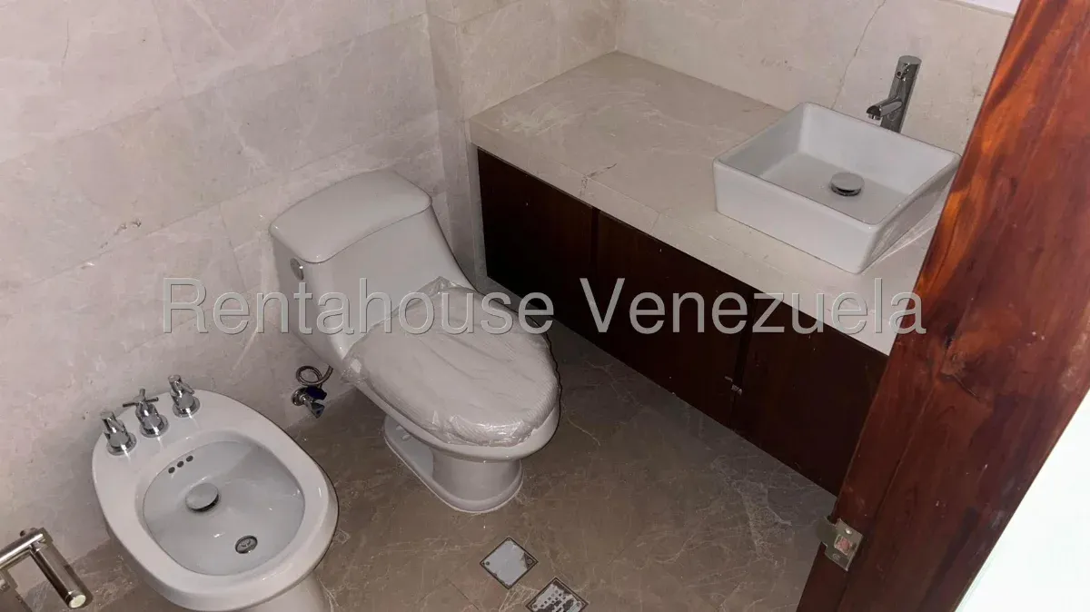 Apartamento en La Castellana, CR, MLS 25-15920. - 11
