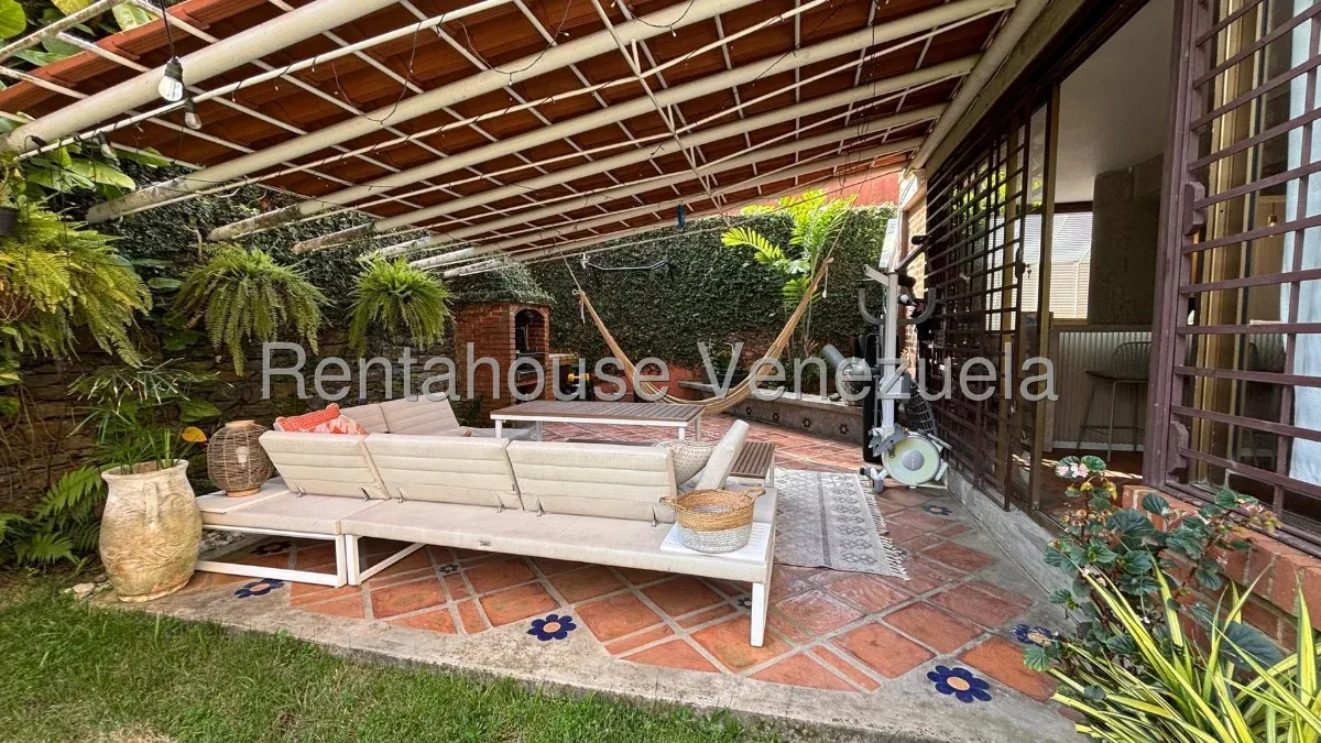 Apartamento en La Boyera, CR, MLS 27-2147. - 2