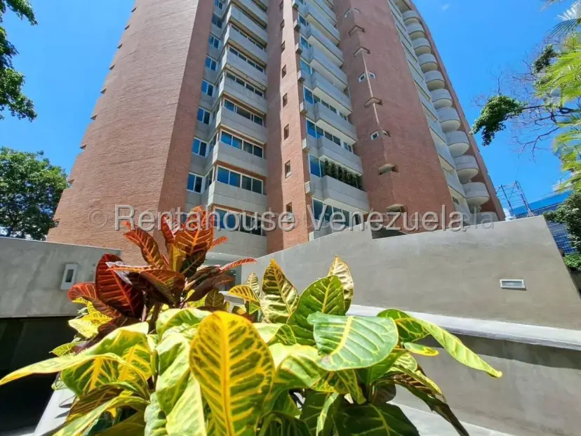 Apartamento en El Rosa, CR, MLS 27-2809.
