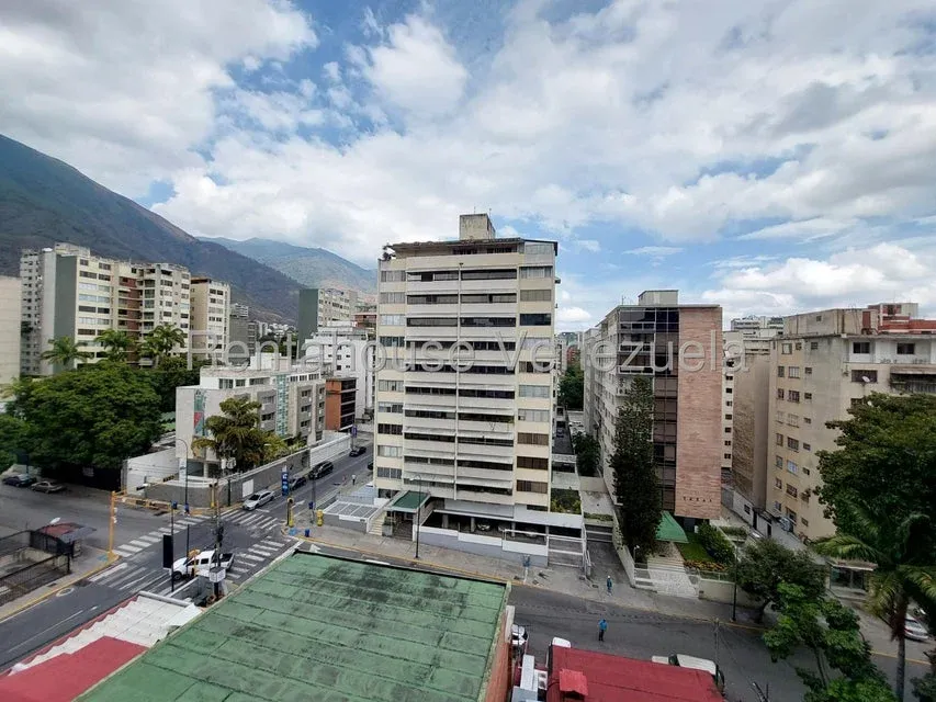 Apartamento en Los Palos Grandes, CR, MLS 26-16071. - 18