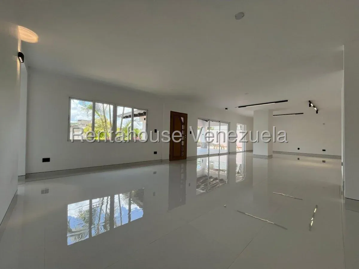 Casa en Cumbres de Curumo, CR, MLS 27-3727. - 5