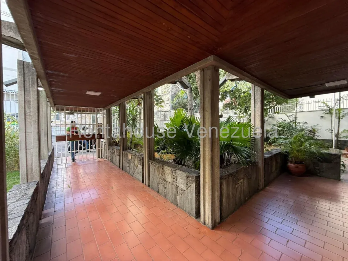 Apartamento en La Florida, CR, MLS 27-4304. - 3