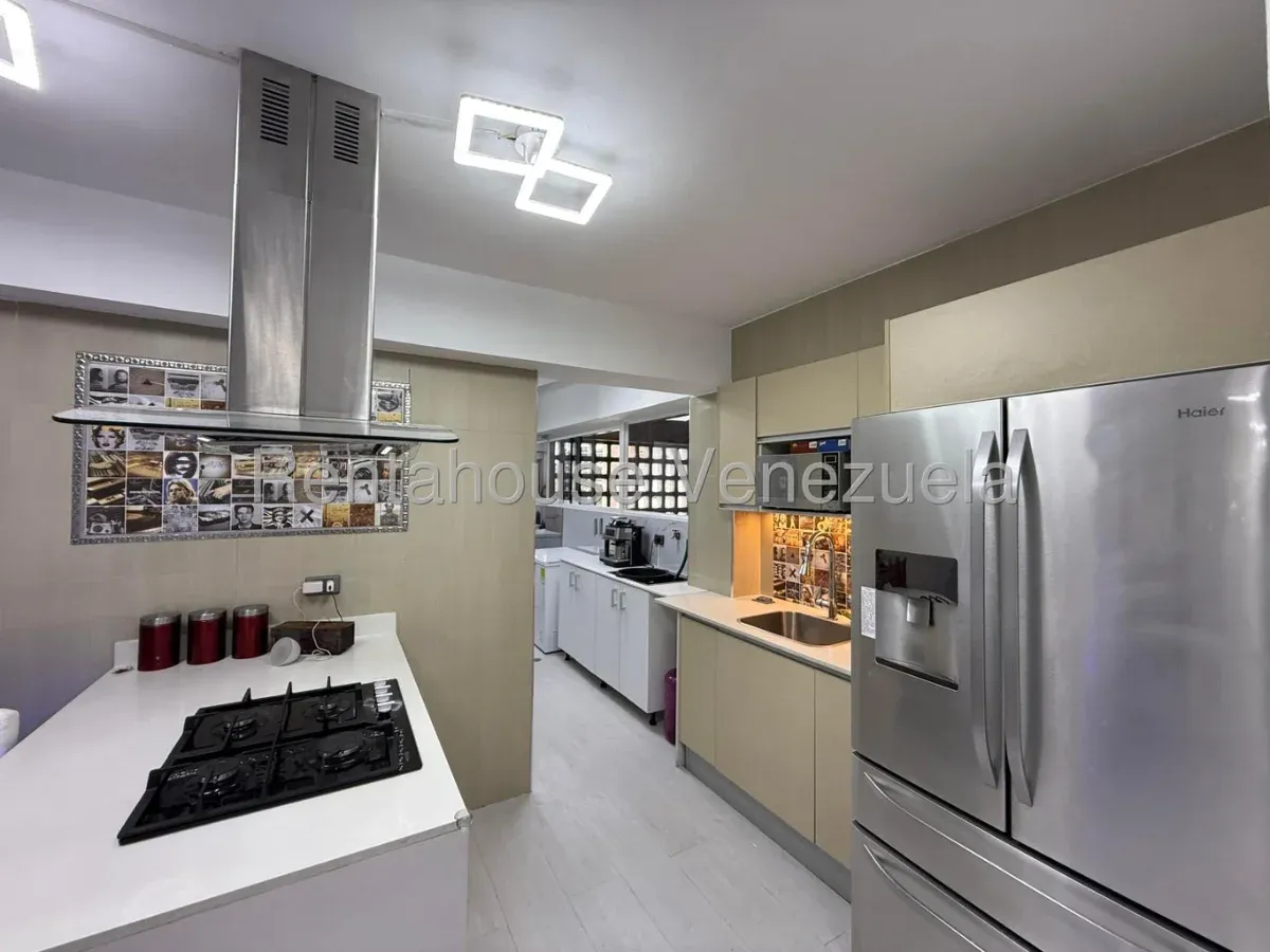 Apartamento en La Florida, CR, MLS 27-4304. - 11