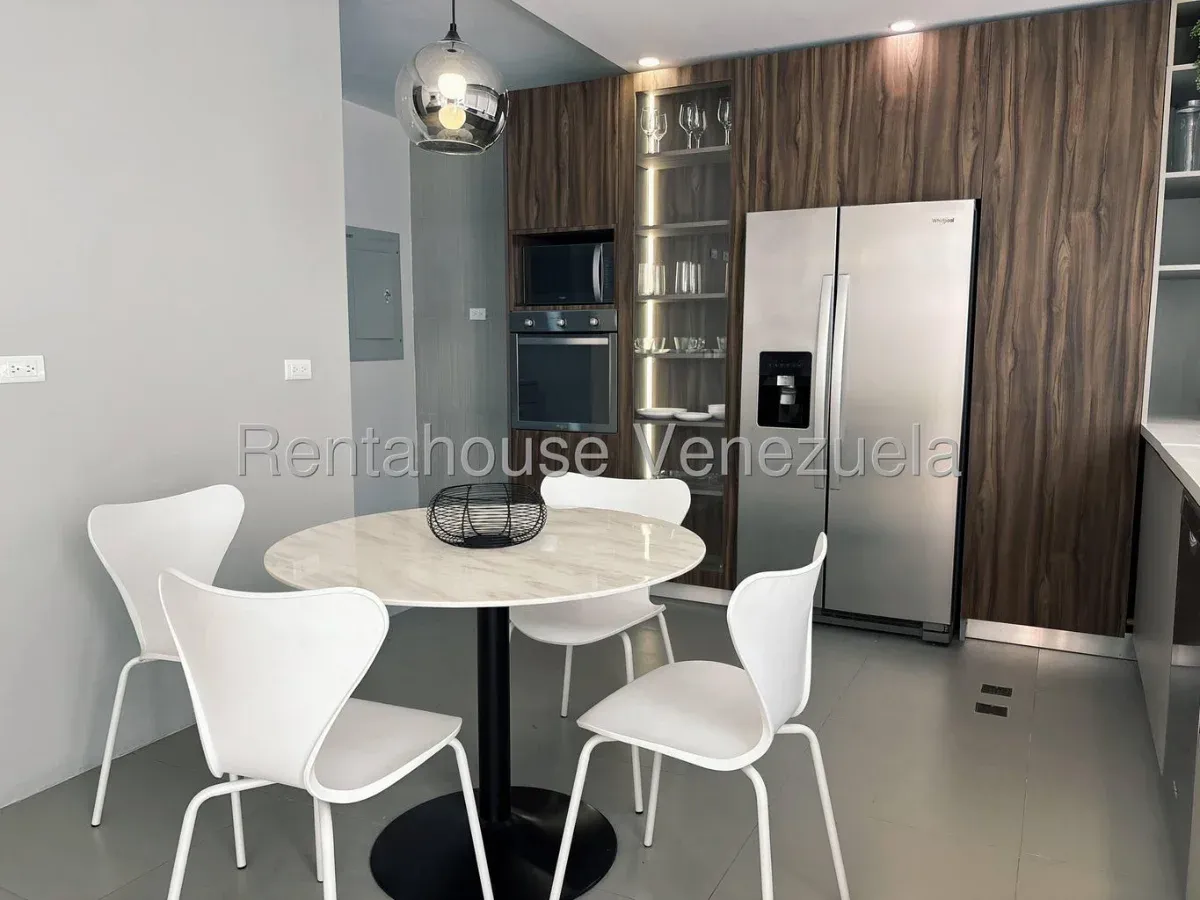 Apartamento en La Castellana, CR, MLS 27-4562. - 3