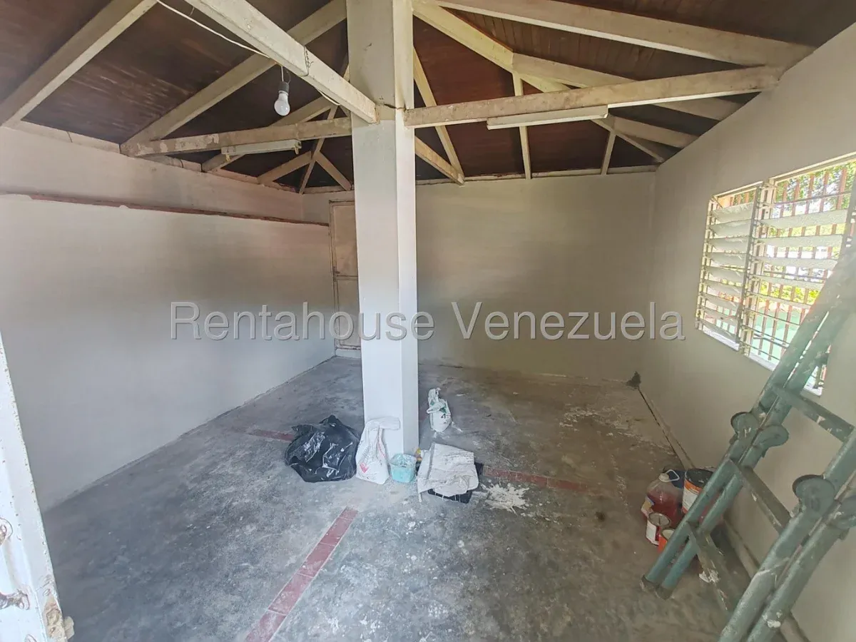 Casa en macaracuay, CR, MLS 27-238. - 12