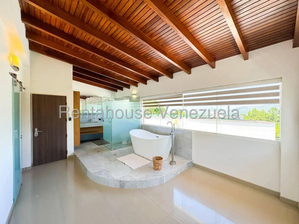 Casa en Prados del Este, CR, MLS 27-2438. - 20
