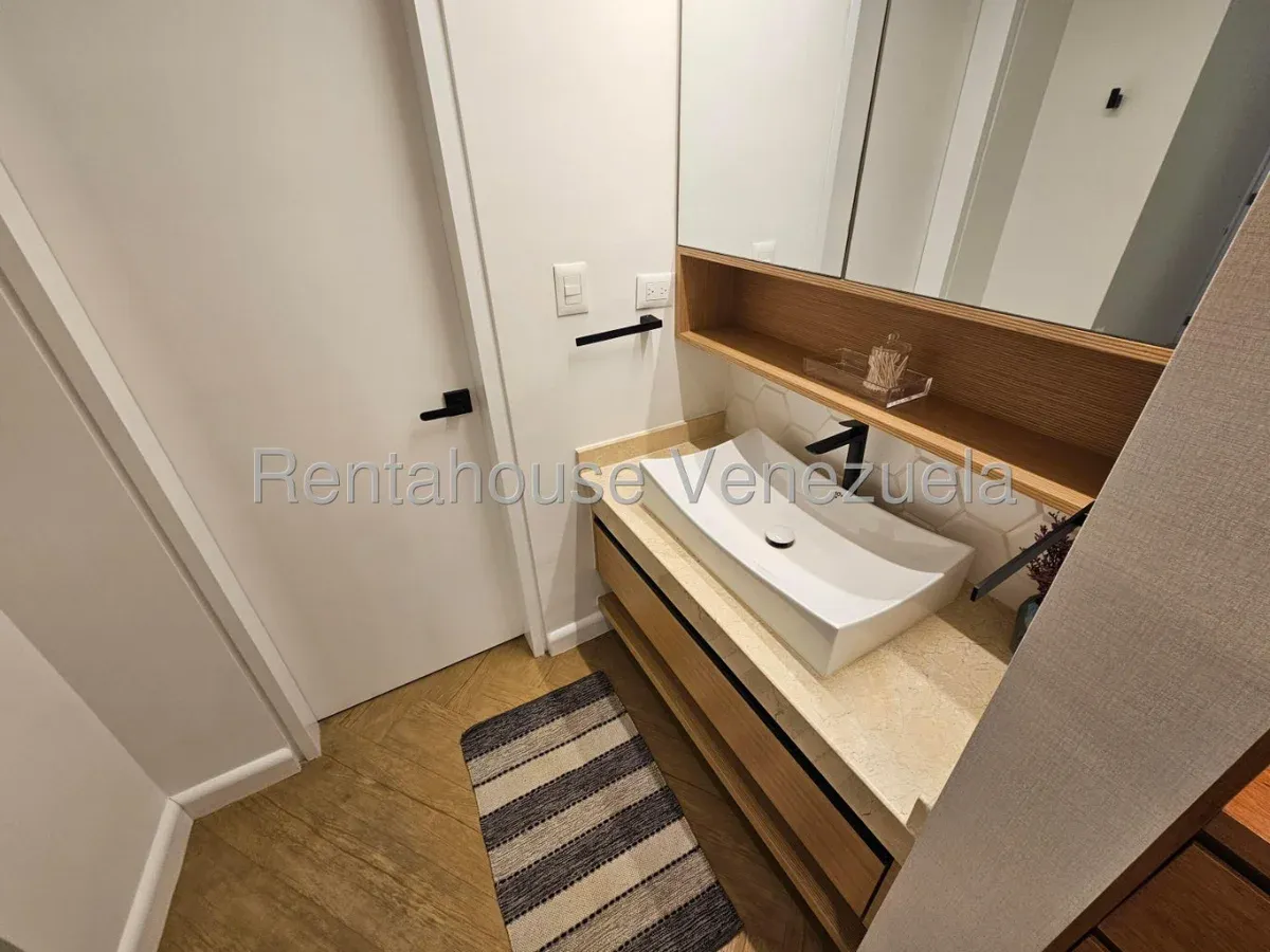 Apartamento en Campo Alegre, CR. - 11
