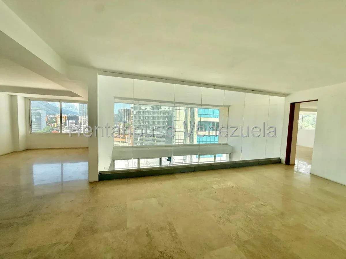 Apartamento en Las Mercedes, CR, #27-5175. - 18