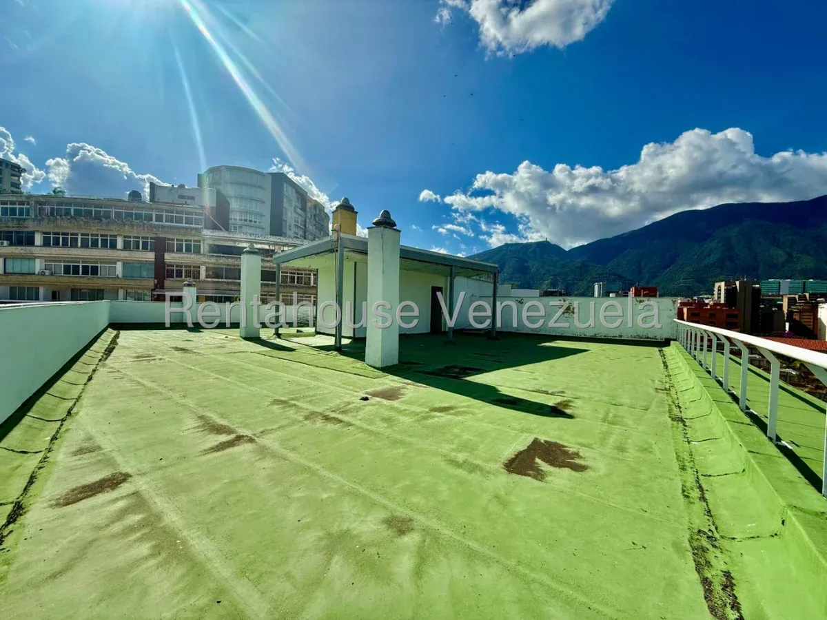 Apartamento en Las Mercedes, CR, #27-5175. - 30