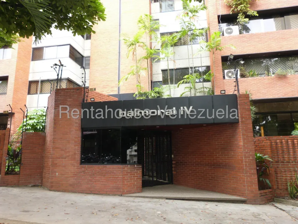 Apartamento en Los Dos Caminos, CR, # 26-20330. - 2