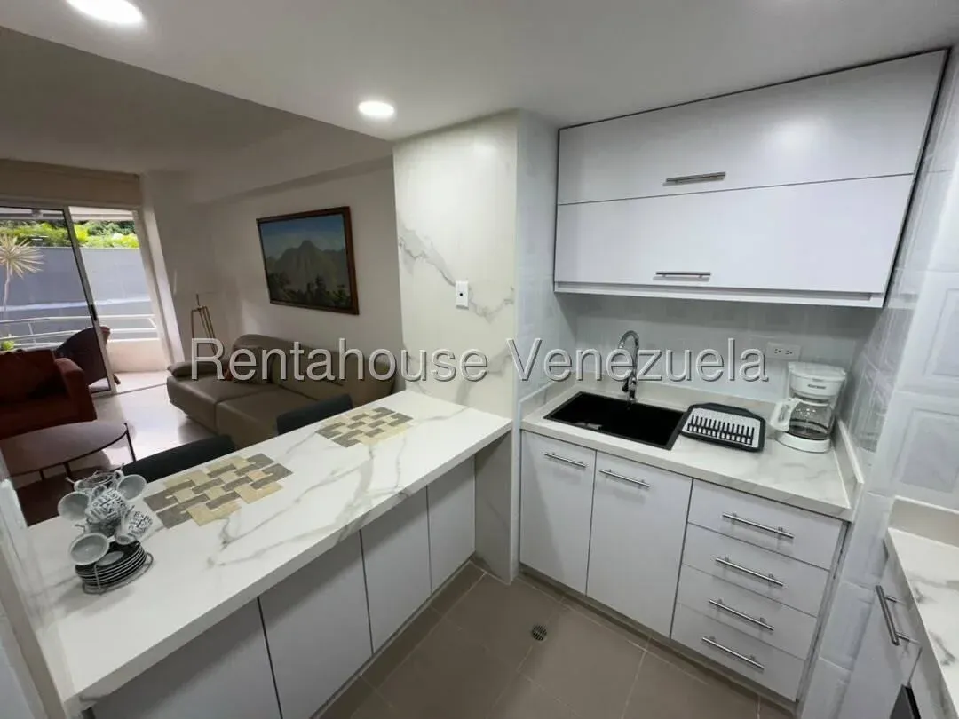 Apartamento en Altamira, CR, MLS 27-4077. - 2