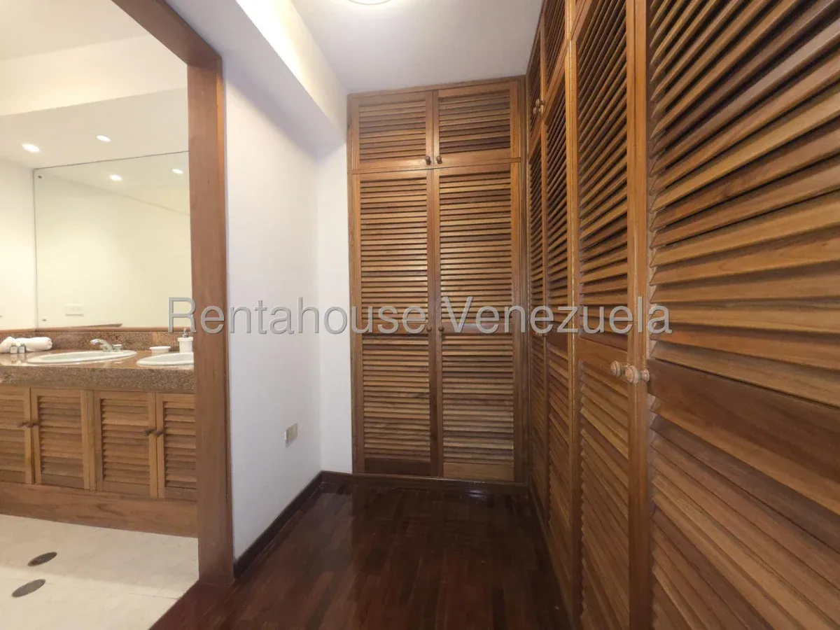 Apartamento en Las Mercedes, CR, MLS 27-4885. - 18
