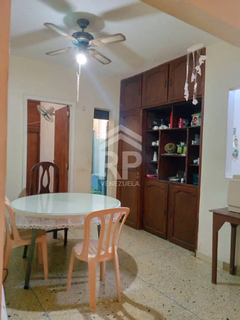 CRC-032 Casa en Venta en Avenida Moran, Barquisimeto - 4