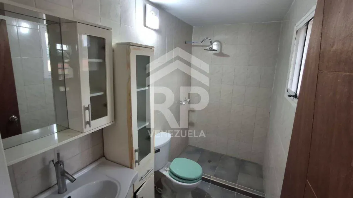  CRC-031 TownHouse en Venta en Residencia Los Chaguaramos, Acarigua - 5