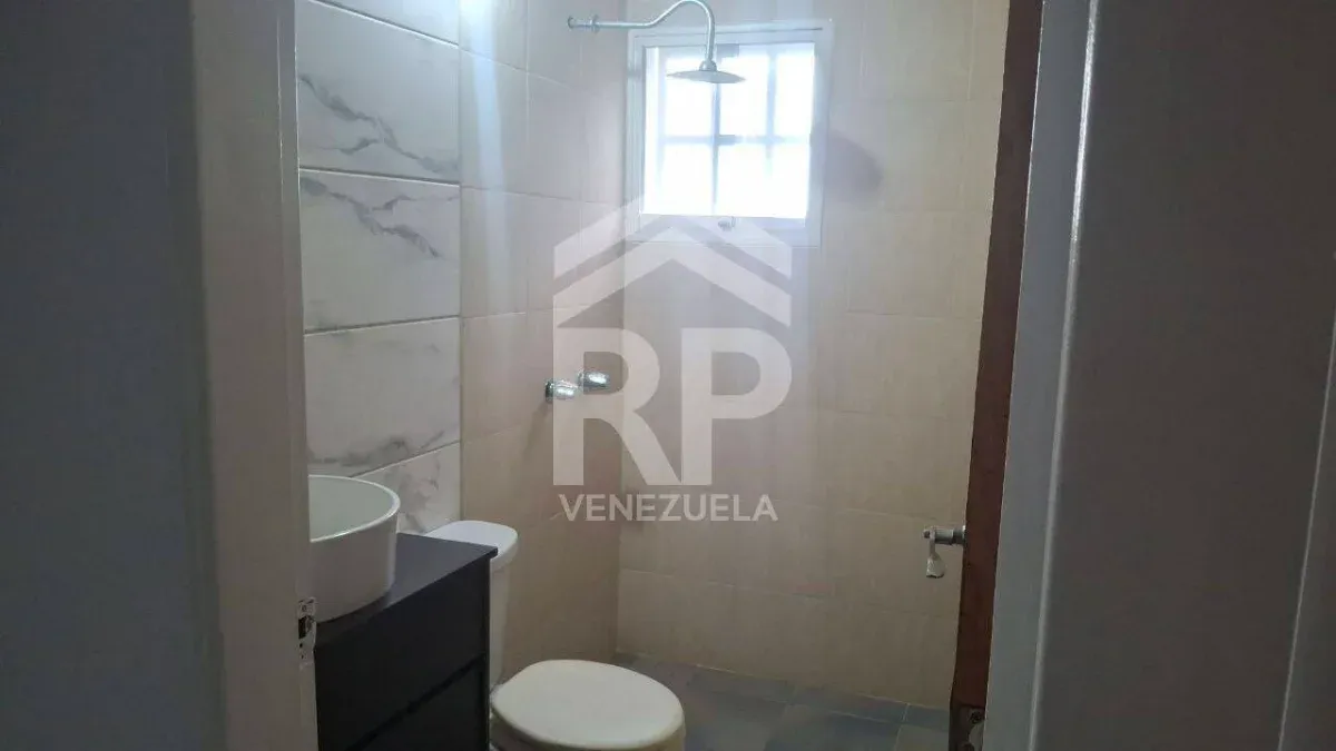  CRC-031 TownHouse en Venta en Residencia Los Chaguaramos, Acarigua - 10