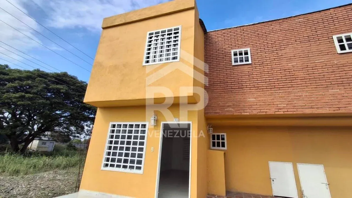  CRC-031 TownHouse en Venta en Residencia Los Chaguaramos, Acarigua - 15