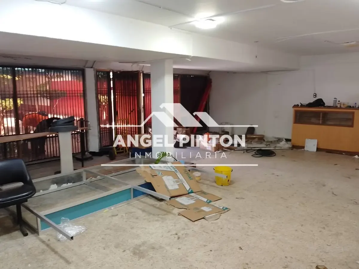 API 9475 LOCAL COMERCIAL AV BELLA VISTA. C.C. LEUNSA. $ 340 Johnny Graterol