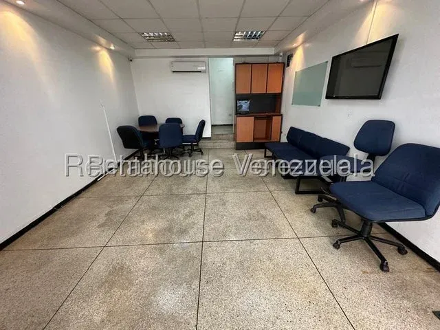 Local en alquiler Chacao a pie de calle - 2