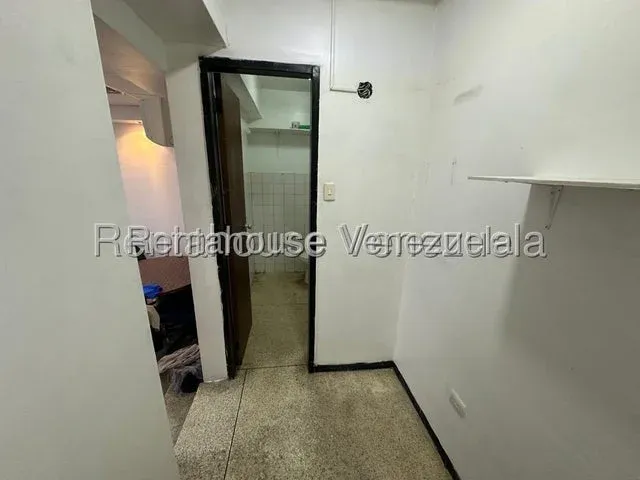 Local en alquiler Chacao a pie de calle - 5