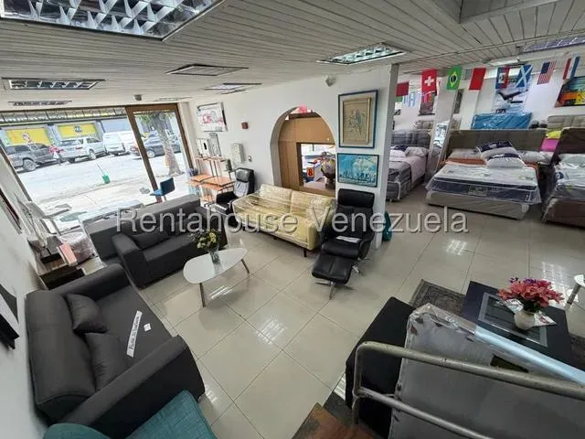 Local en Venta Sabana Grande a pie de calle - 3
