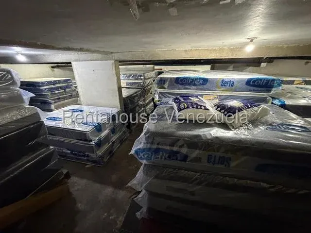 Local en Venta Sabana Grande a pie de calle - 13