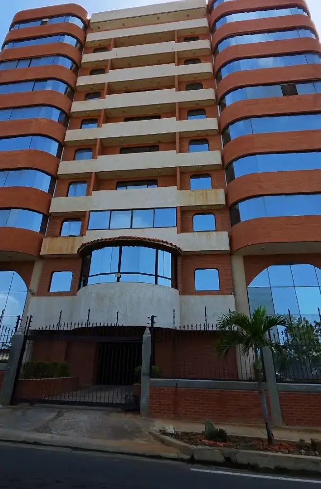 Hermoso apartamento con vista a porlamar y sus alrededores 