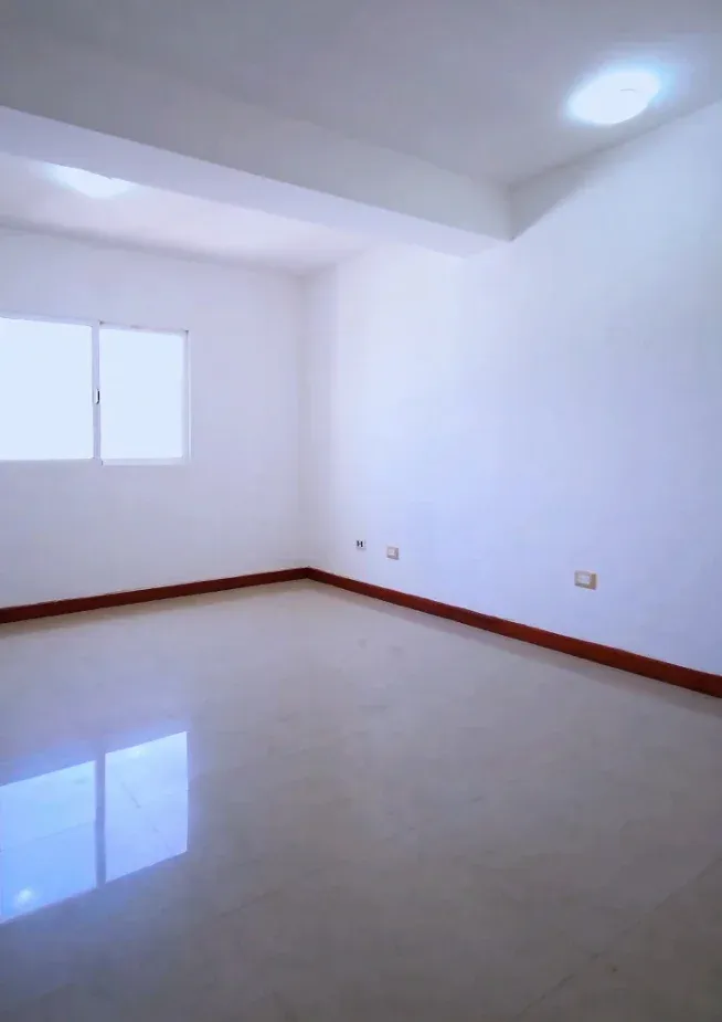 Hermoso apartamento con vista a porlamar y sus alrededores - 3