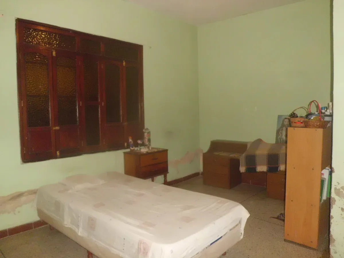 Casa Bifamiliar con Local Comercial en Naguanagua - 16