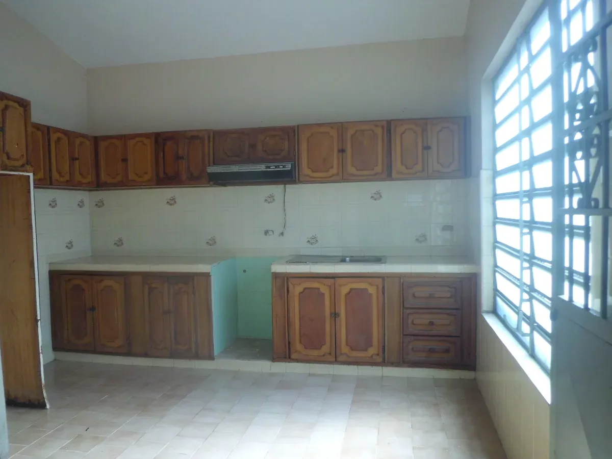 Casa Bifamiliar con Local Comercial en Naguanagua - 27