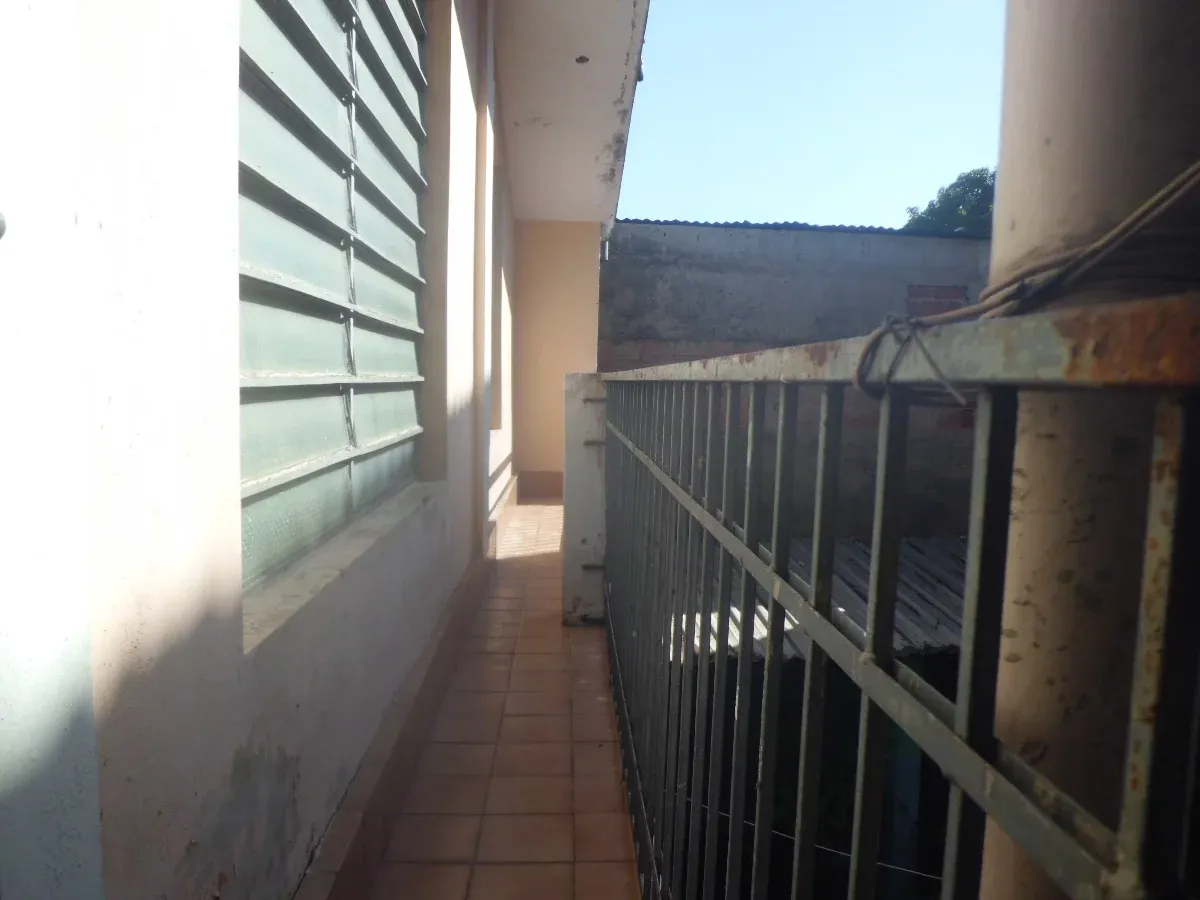 Casa Bifamiliar con Local Comercial en Naguanagua - 35