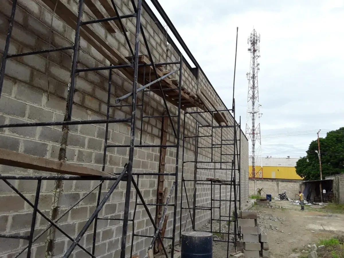 Galpones en venta con proyección industrial excelente oportunidad para inversión  0412-6828375 - 7