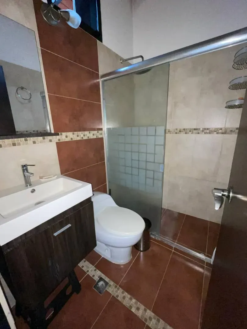 Hermosa casa con Piscina en San Diego tu refugio 0412-6828375 tiene todo lo que buscas... - 11