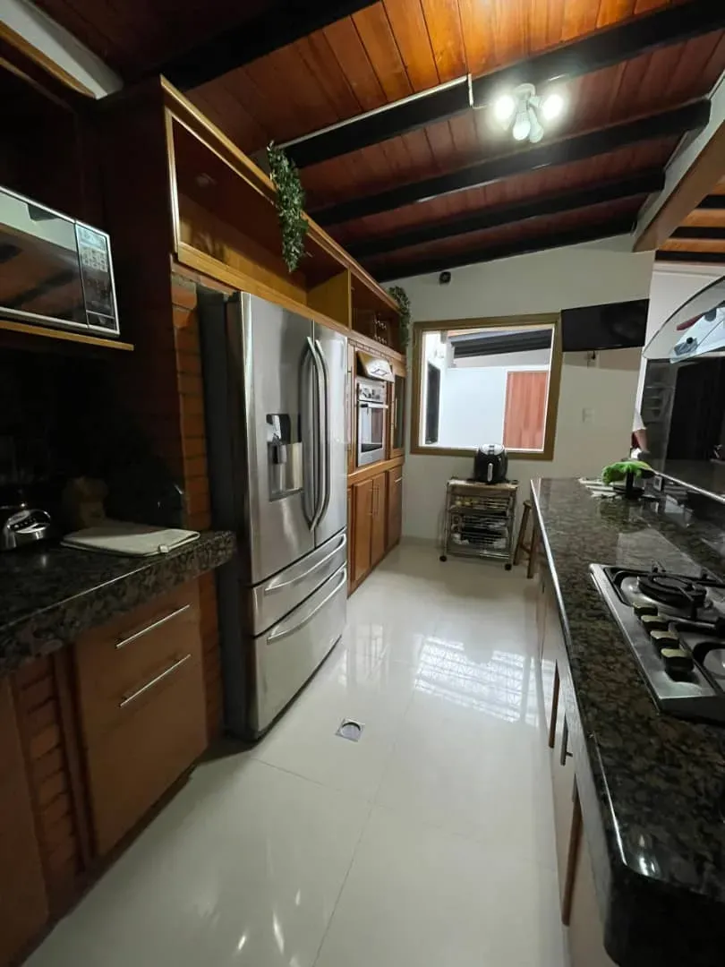 Hermosa casa con Piscina en San Diego tu refugio 0412-6828375 tiene todo lo que buscas... - 13