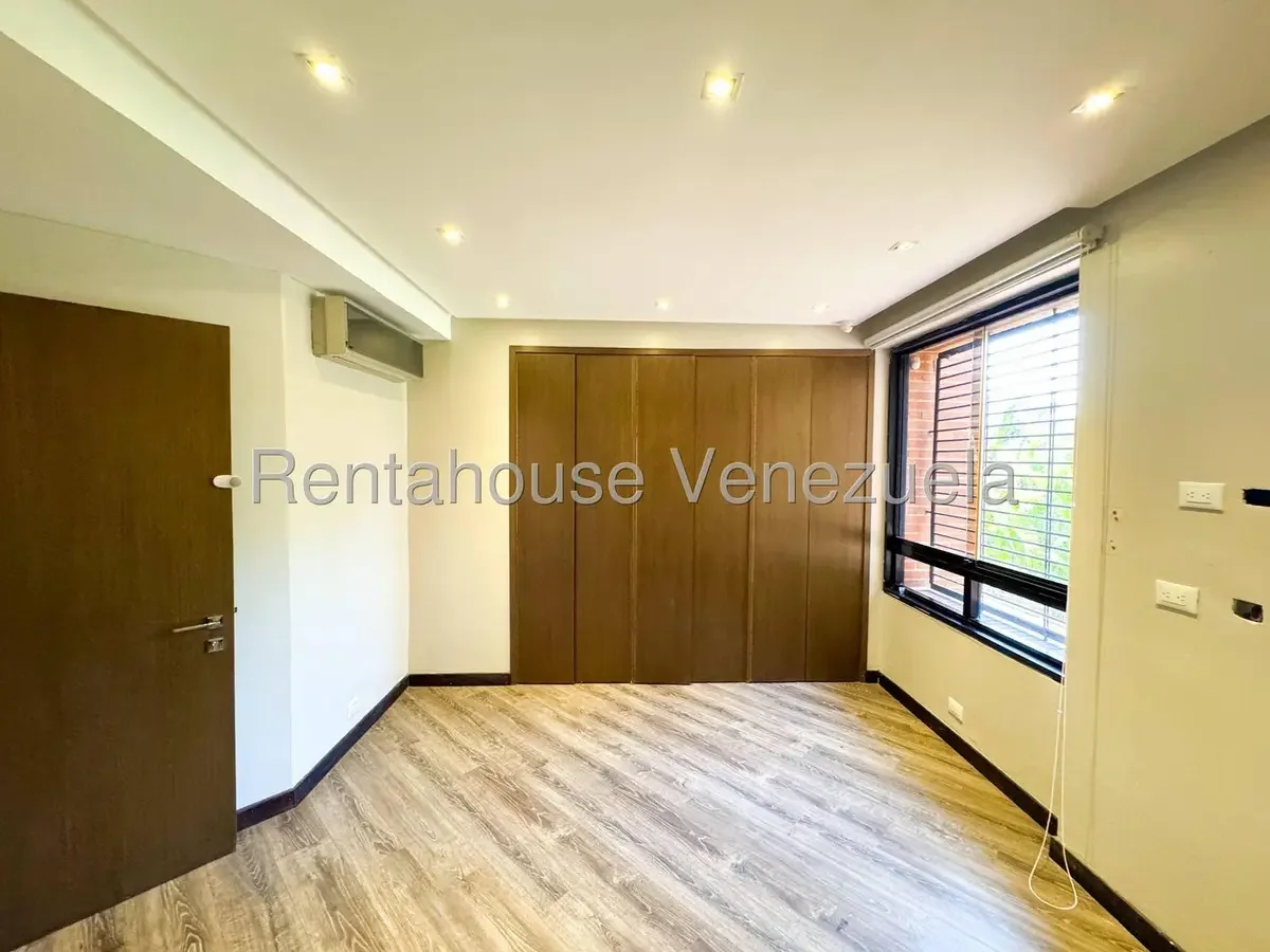 Bello, Diafano y Amplio Apartamento en Venta Los Samanes, Caracas - 9