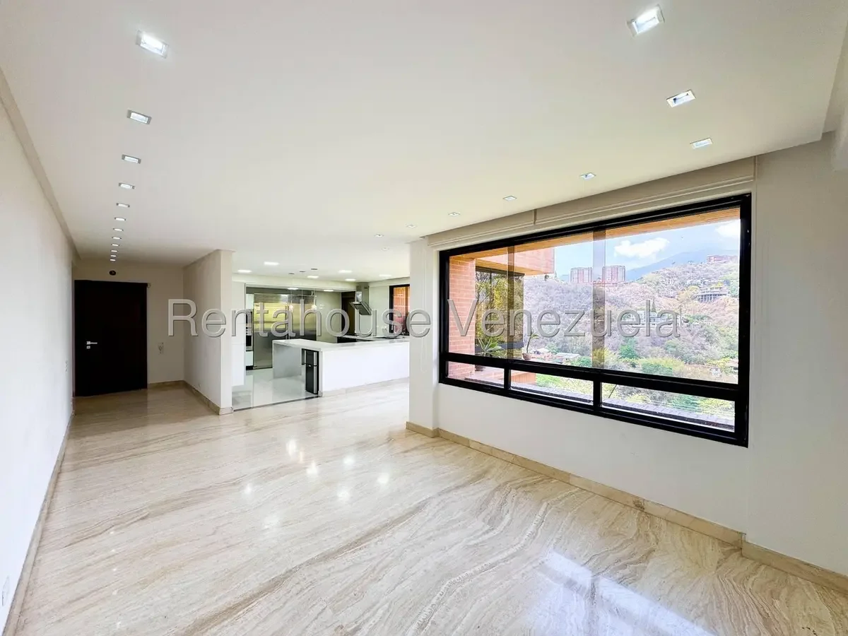 Bello, Diafano y Amplio Apartamento en Venta Los Samanes, Caracas - 15